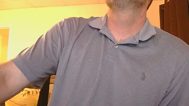 Snapshot of blakeypoo83 chatting on October 4, 6:11 am blakeypoo83 online show from October 4, 6:11 am