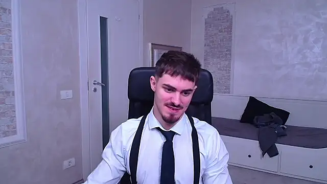 Snapshot of WilsonJules chatting on January 5, 6:13 pm WilsonJules online show from January 5, 6:13 pm