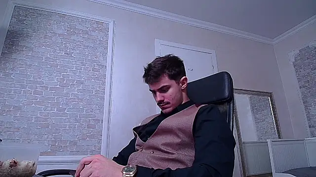 Snapshot of WilsonJules chatting on January 17, 5:30 pm WilsonJules online show from January 17, 5:30 pm