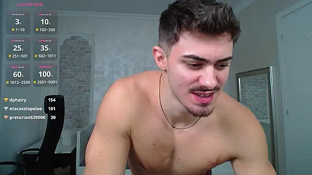 Snapshot of WilsonJules chatting on February 1, 10:34 pm WilsonJules online show from February 1, 10:34 pm