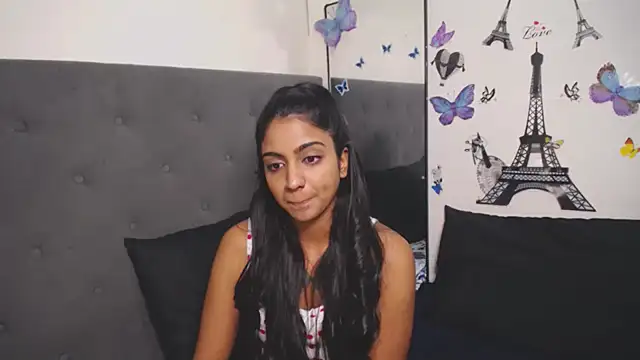 Delilah Blazee online show from October 17, 8:00 pm