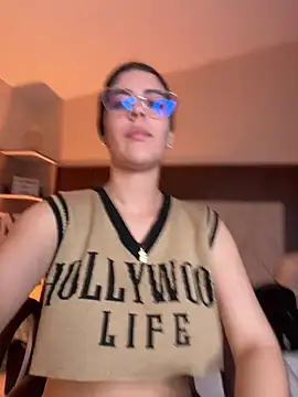  Niah  online show from March 1, 9:06 pm