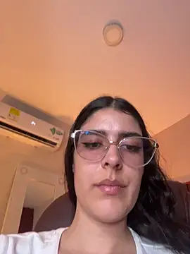  Niah  online show from March 12, 9:32 pm