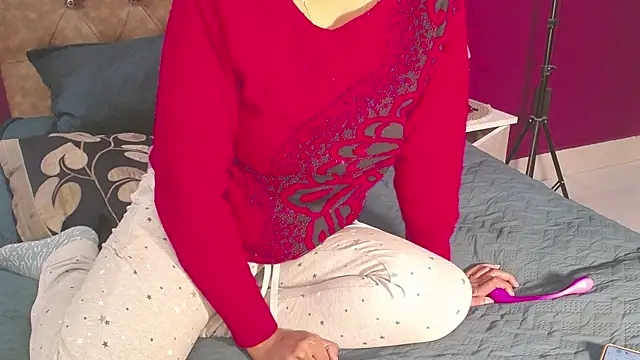 Naughty nightz online show from December 14, 7:25 pm