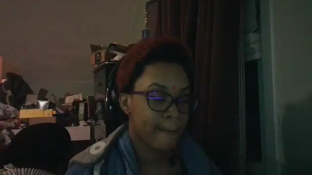 nickytheehawtie online show from February 13, 1:12 am