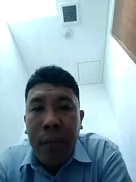 Snapshot of Dewan92 chatting on October 20, 8:04 am Dewan92 online show from October 20, 8:04 am