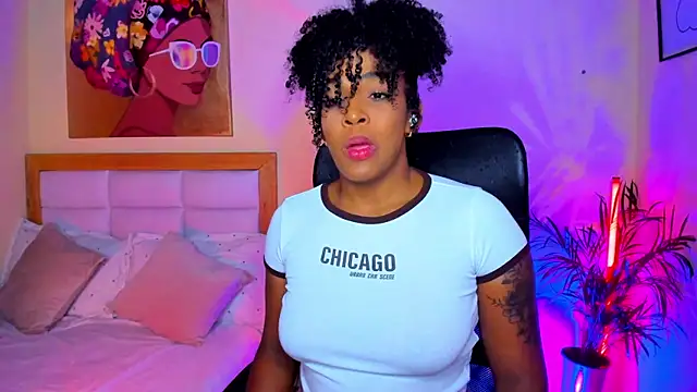 AitanaBrown  online show from April 4, 3:42 pm