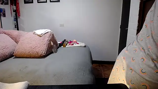 maturehoxx online show from September 14, 3:49 am