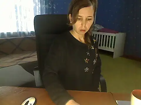 loveis007 online show from November 22, 9:30 am