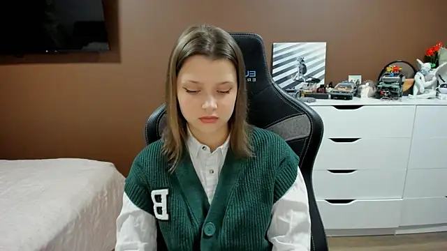 SoniNesti online show from March 14, 2:22 pm