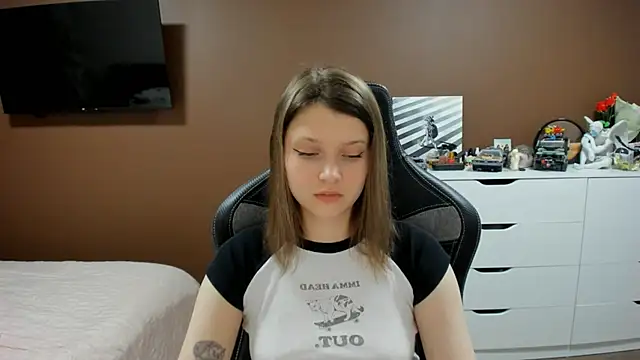 SoniNesti online show from April 16, 2:29 pm