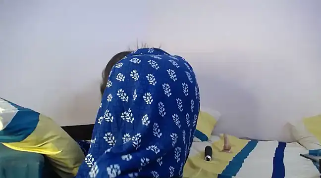 cutee  crazy online show from December 4, 5:44 pm