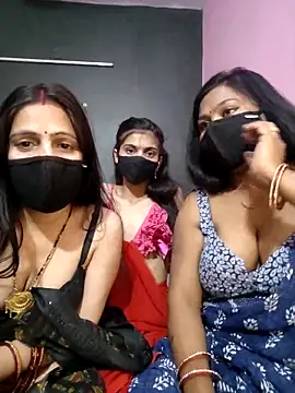 cutee  crazy online show from March 11, 2:23 pm