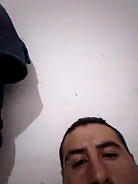 Snapshot of Luzbel666 chatting on December 3, 8:34 am Luzbel666 online show from December 3, 8:34 am