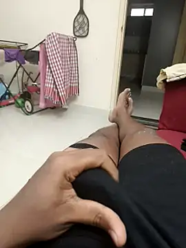 Snapshot of mkmony chatting on March 4, 10:02 am mkmony online show from March 4, 10:02 am