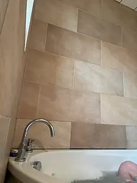 rippedbritish online show from April 15, 4:36 pm