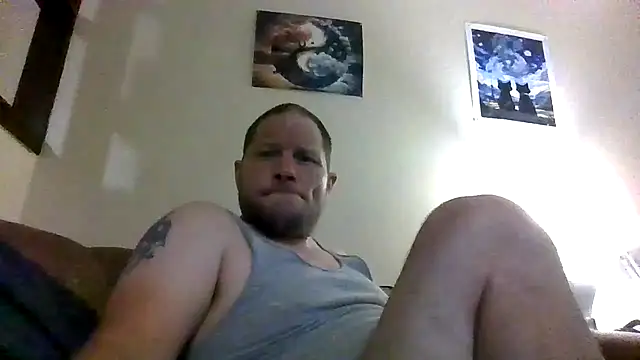 Snapshot of Alwayshard421 chatting on July 30, 3:49 am Alwayshard421 online show from July 30, 3:49 am