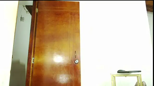 Snapshot of nomy_07 chatting on January 12, 4:42 am nomy 07 online show from January 12, 4:42 am