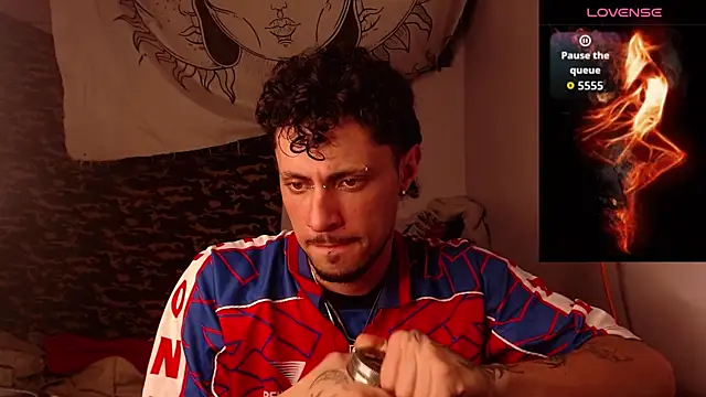 Apolo S online show from December 14, 7:03 am