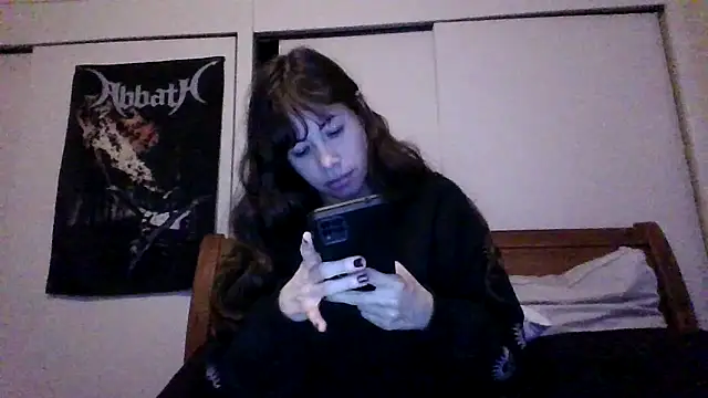 Snapshot of petitedoll29 chatting on December 28, 4:08 am petitedoll29 online show from December 28, 4:08 am