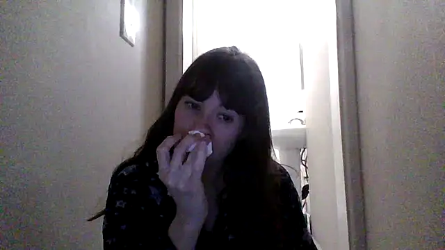 petitedoll29 online show from December 2, 8:15 pm