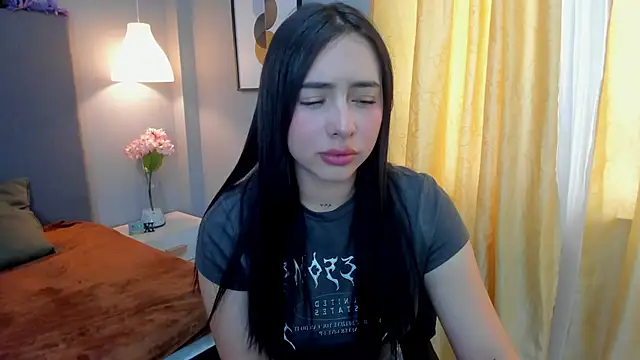 isabella jade online show from January 15, 8:05 pm