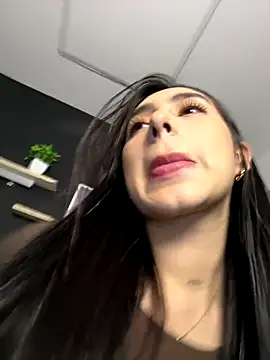 isabella jade online show from November 22, 1:04 am