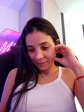 miaeyes online show from January 17, 5:08 pm