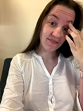 Nicole-Ray online show from November 9, 8:23 am