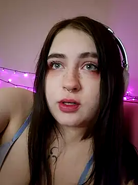 Snapshot of Yammy_Yumi chatting on January 20, 12:25 am Yammy Yumi online show from January 20, 12:25 am