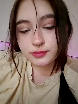 Snapshot of Yammy_Yumi chatting on February 13, 1:05 pm Yammy Yumi online show from February 13, 1:05 pm