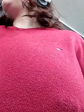 Snapshot of Yammy_Yumi chatting on October 14, 4:13 am Yammy Yumi online show from October 14, 4:13 am