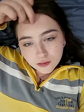 Yammy Yumi online show from November 9, 8:51 pm