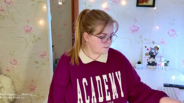 sinnamon  online show from December 2, 2:12 pm