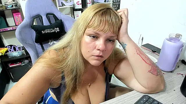 allsson queen online show from October 27, 6:34 pm