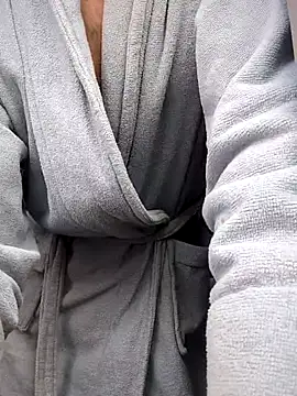 Snapshot of geilehure26 chatting on December 22, 9:00 am geilehure26 online show from December 22, 9:00 am