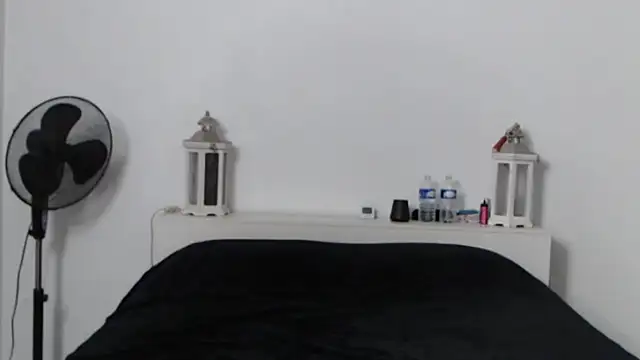 Oriane Jackson online show from October 19, 8:15 am