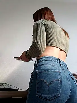 clara-francaise online show from March 2, 2:10 pm