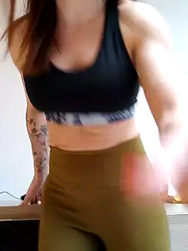 clara-francaise online show from March 11, 2:40 pm