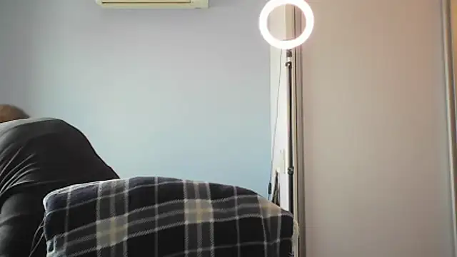 Annylove1 online show from December 20, 1:40 pm