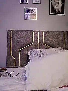 haileystone online show from February 15, 12:25 pm