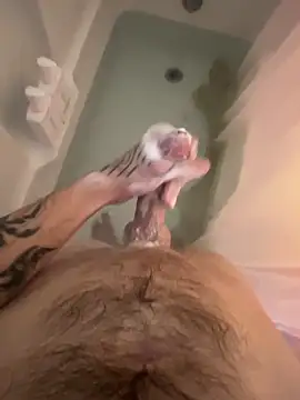 ThatTattooedGuy online show from November 7, 6:35 am