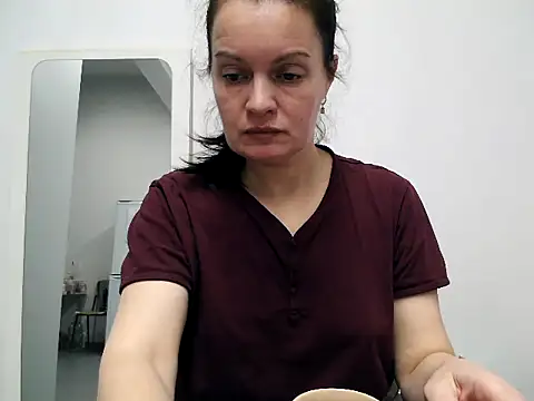 LoveNBloom online show from December 14, 4:31 pm