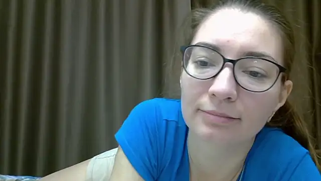 Ashleyspice online show from December 18, 6:10 am