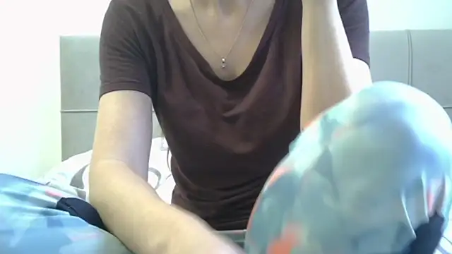 Ashleyspice online show from March 5, 11:49 am