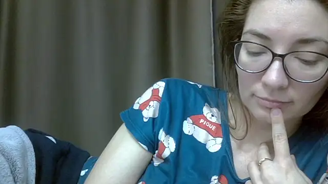 Ashleyspice online show from February 3, 6:40 am