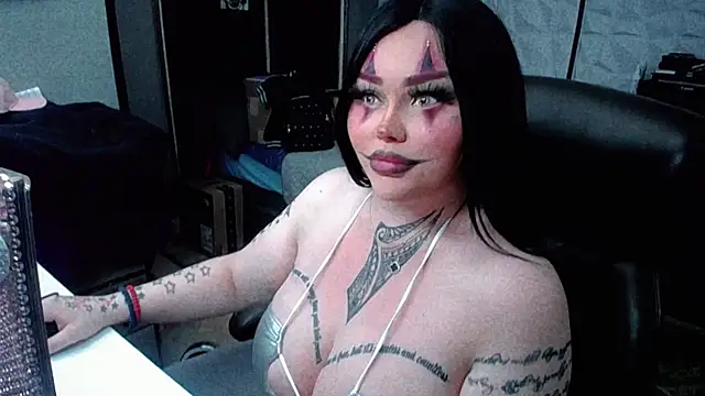 Snapshot of sheylagoddess11 chatting on November 1, 7:32 am sheylagoddess11 online show from November 1, 7:32 am