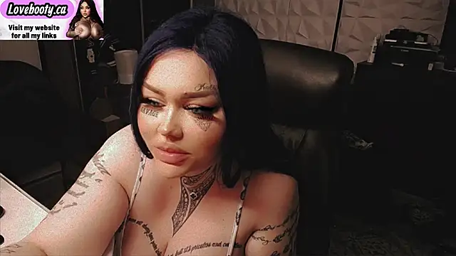 Snapshot of sheylagoddess11 chatting on November 16, 11:43 pm sheylagoddess11 online show from November 16, 11:43 pm