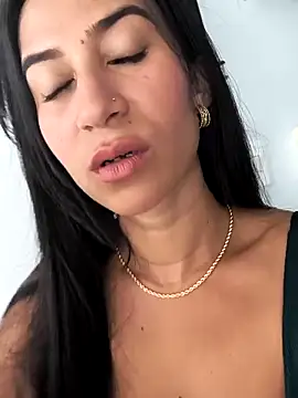Snapshot of lady-rosse chatting on March 10, 9:07 pm lady-rosse online show from March 10, 9:07 pm