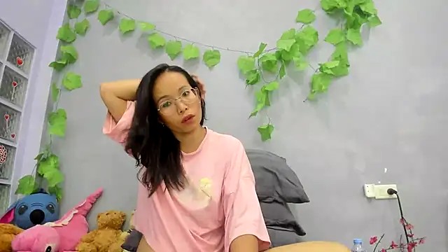 Snapshot of loveley_jenny chatting on July 2, 4:07 am loveley jenny online show from July 2, 4:07 am